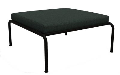 Avon Ottoman: Quadratischer Outdoor Hocker mit dunkelgrünem Kissen und schwarzem Metallgestell.